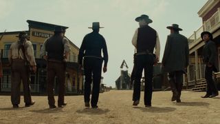 35. Великолепная семерка (2016)