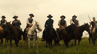 40. Великолепная семерка (2016)