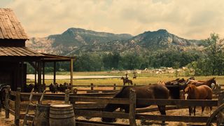 42. Великолепная семерка (2016)