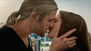 47. Тор 2: Царство тьмы (2013)