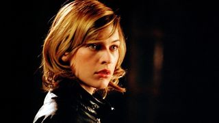 17. Обитель зла (2002)