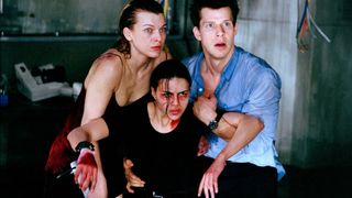 19. Обитель зла (2002)