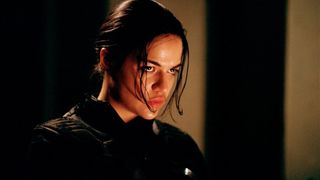 24. Обитель зла (2002)