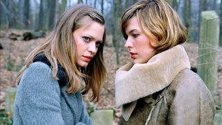 26. Обитель зла (2002)