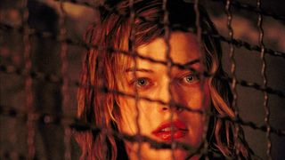 28. Обитель зла (2002)