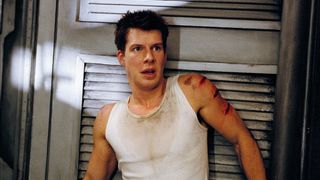 34. Обитель зла (2002)