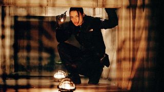 35. Обитель зла (2002)