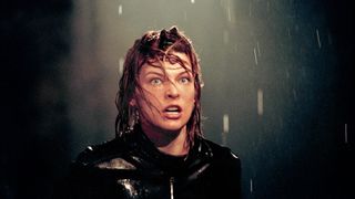 42. Обитель зла (2002)