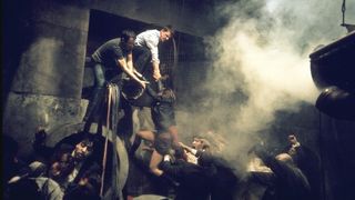 62. Обитель зла (2002)