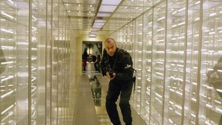 68. Обитель зла (2002)