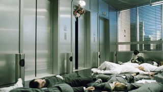 69. Обитель зла (2002)