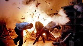 74. Обитель зла (2002)