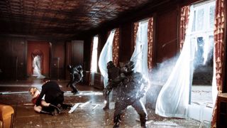 8. Обитель зла (2002)