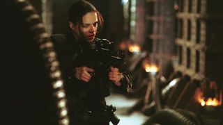 89. Обитель зла (2002)