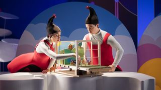 39. Санта и компания (2017)