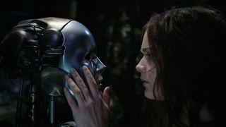 16. Хроники хищных городов (2018)