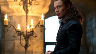 12. Две королевы (2018)