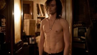 57. Выживут только любовники (2013)