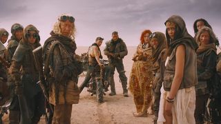 111. Безумный Макс: Дорога ярости (2015)