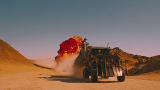 115. Безумный Макс: Дорога ярости (2015)