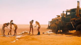 129. Безумный Макс: Дорога ярости (2015)