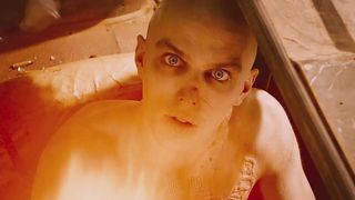 85. Безумный Макс: Дорога ярости (2015)