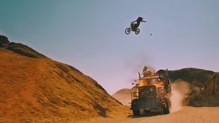 88. Безумный Макс: Дорога ярости (2015)