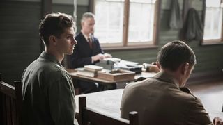 23. По соображениям совести (2016)