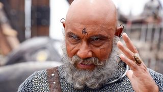 2. Бахубали: Рождение легенды (2017)