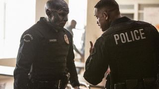 54. Яркость (2017)