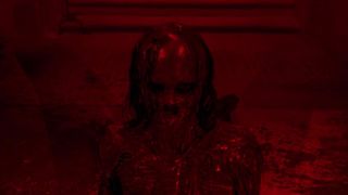 32. Суспирия (2018)