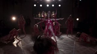 38. Суспирия (2018)