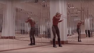 57. Суспирия (2018)