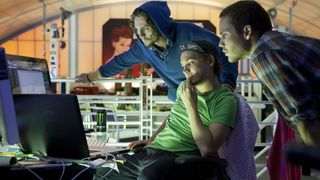 12. Особо опасны (2012)