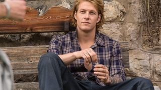 26. На гребне волны (2015)