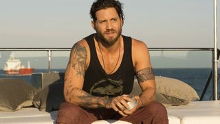 28. На гребне волны (2015)