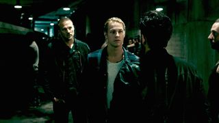 37. На гребне волны (2015)