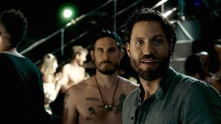 61. На гребне волны (2015)