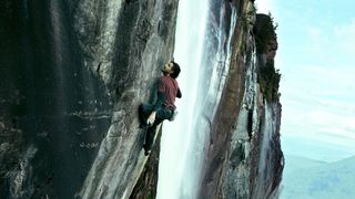 67. На гребне волны (2015)