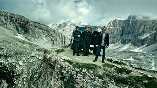 68. На гребне волны (2015)