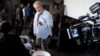 5. Все деньги мира (2017)