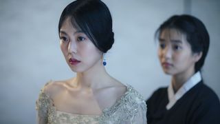 142. Служанка (2016)