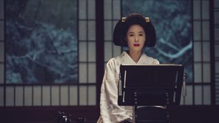 24. Служанка (2016)