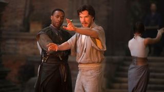 12. Доктор Стрэндж (2016)