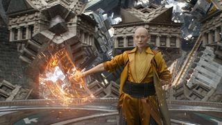 64. Доктор Стрэндж (2016)