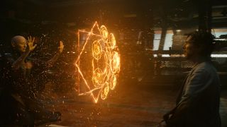 70. Доктор Стрэндж (2016)