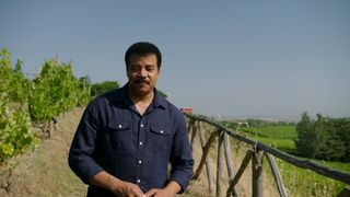 39. Космос: Пространство и время (2014)