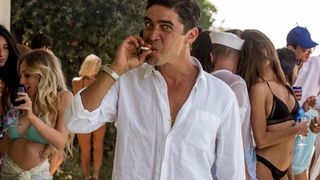 3. Лоро (2018)