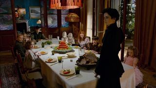 24. Дом странных детей Мисс Перегрин (2016)