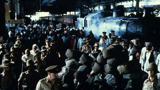 23. Ганди (1982)